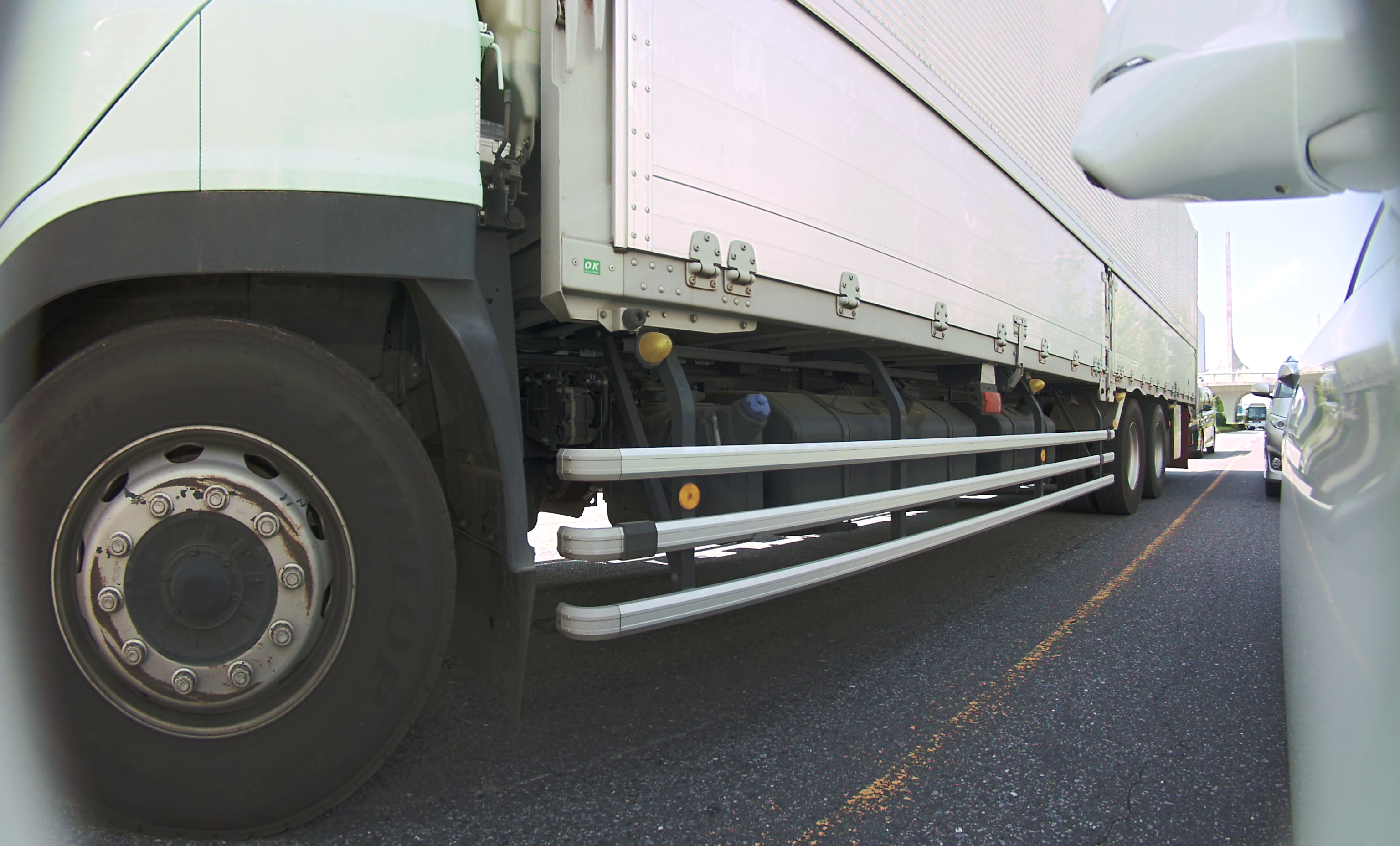 Real corner case: truck so close it extends beyond the frame